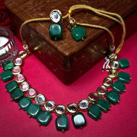 Rani Emerald Green and Gold Kundan Chokar Set with Dangling Gemstone