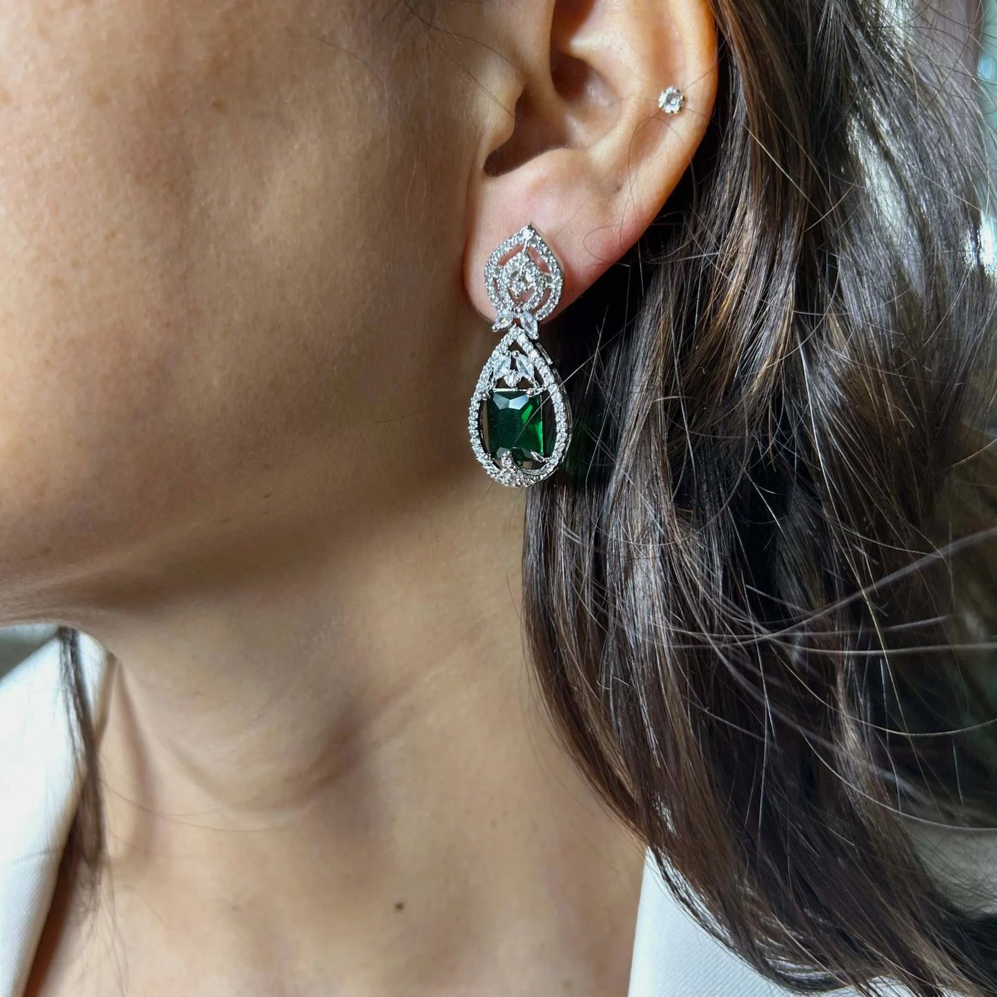 Hoor Emerald Green and Silver Tear Drop American Diamond Earring