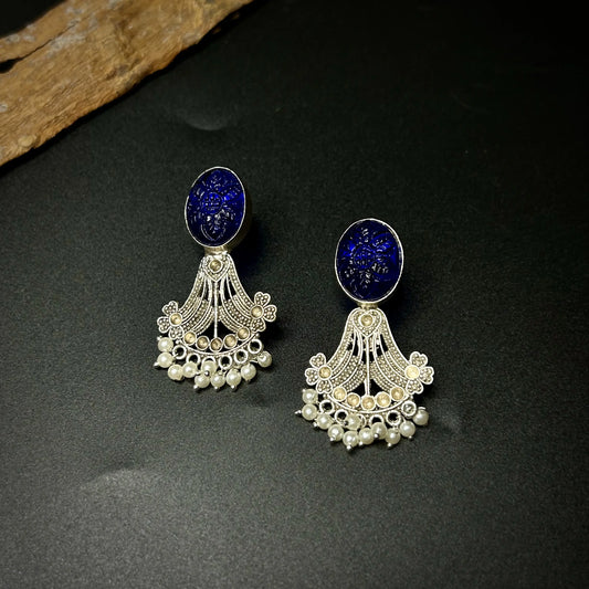 Avaan Sapphire Blue and Silver Earrings with Basra Pearls