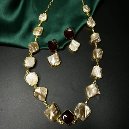 Zuri Natural Mother of Pearl Necklace with Ruby Stone